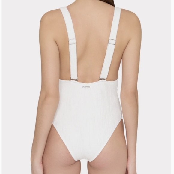 Milly - Picture 2 of 16